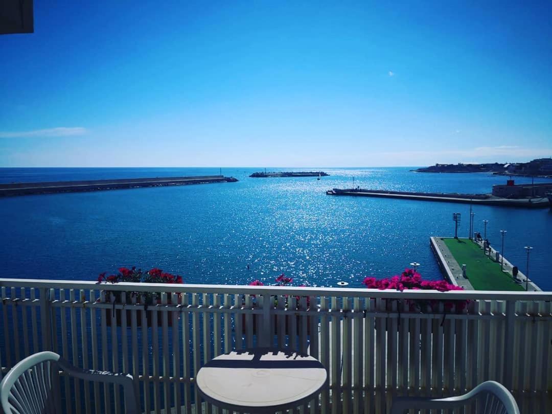 B&B La Baia Sea Rooms Bisceglie Luaran gambar